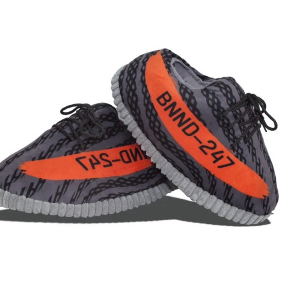 BELUGA | YEEZY SLIPPERS